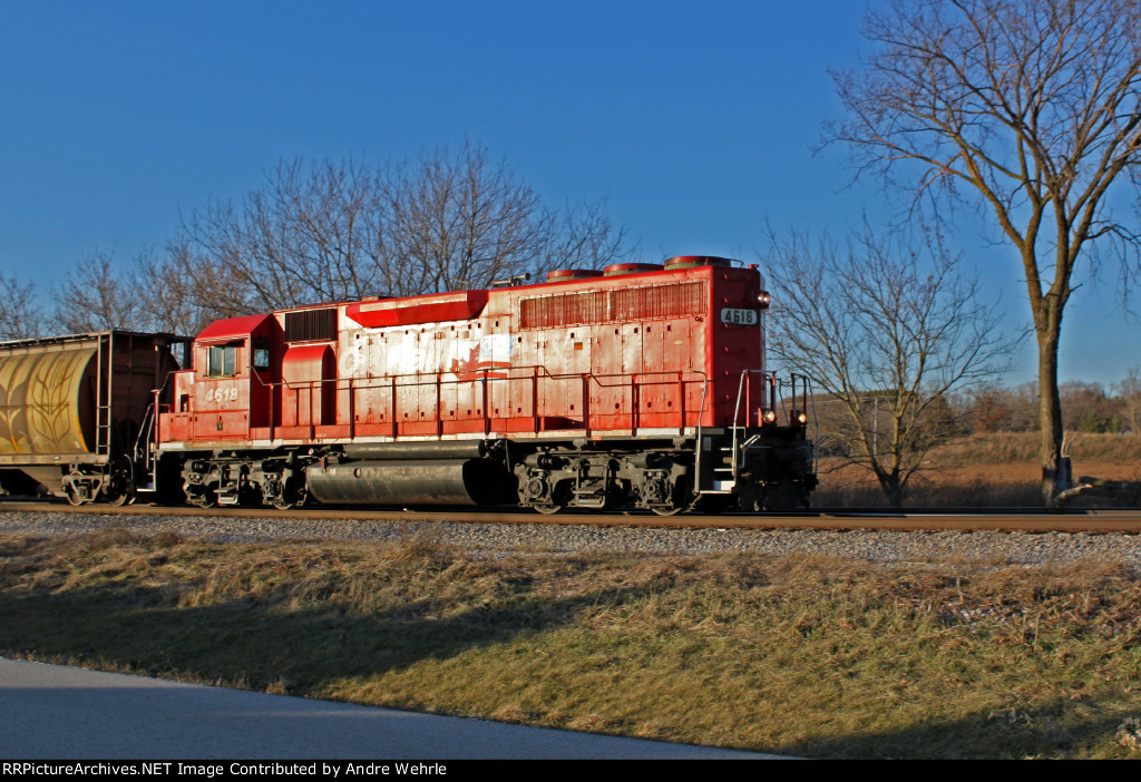 CP 4618 leads the eastbound return trip of G67